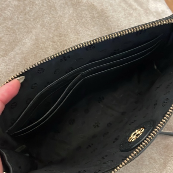 TORY BURCH ROBINSON CROSSBODY BAG - Picture 6 of 8